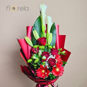 Crvena raskoš u buketu